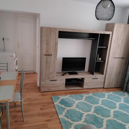 Апартаменты Bulevard Apartament Алба-Юлия Экстерьер фото